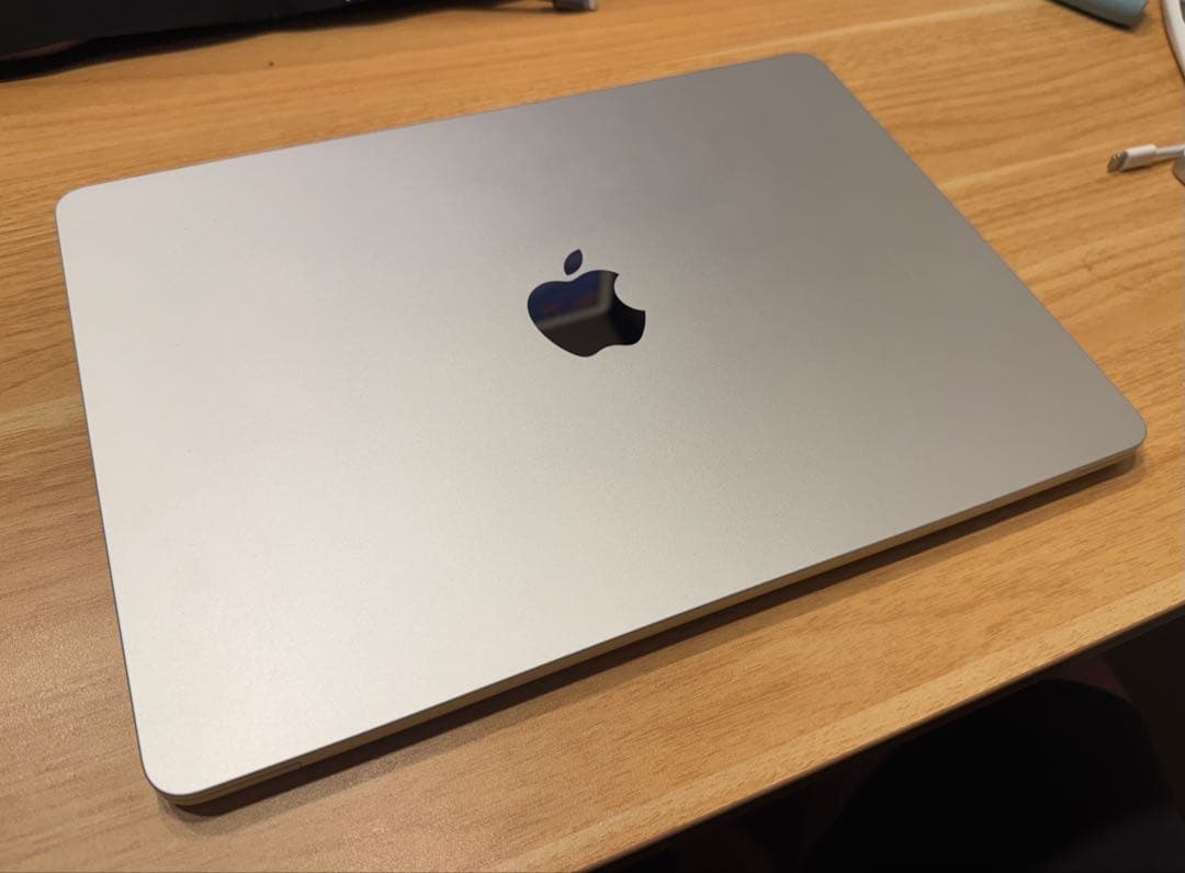 【大幅値下げ】Apple MacBook Air (M2, 2022) 本体