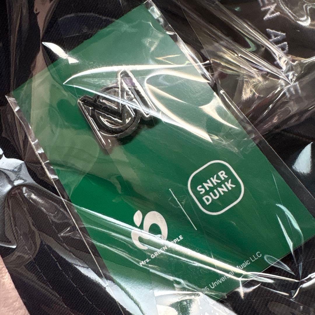 今日限定値下げ！Mrs.GREEN APPLE xNEWERA &ピンズ！