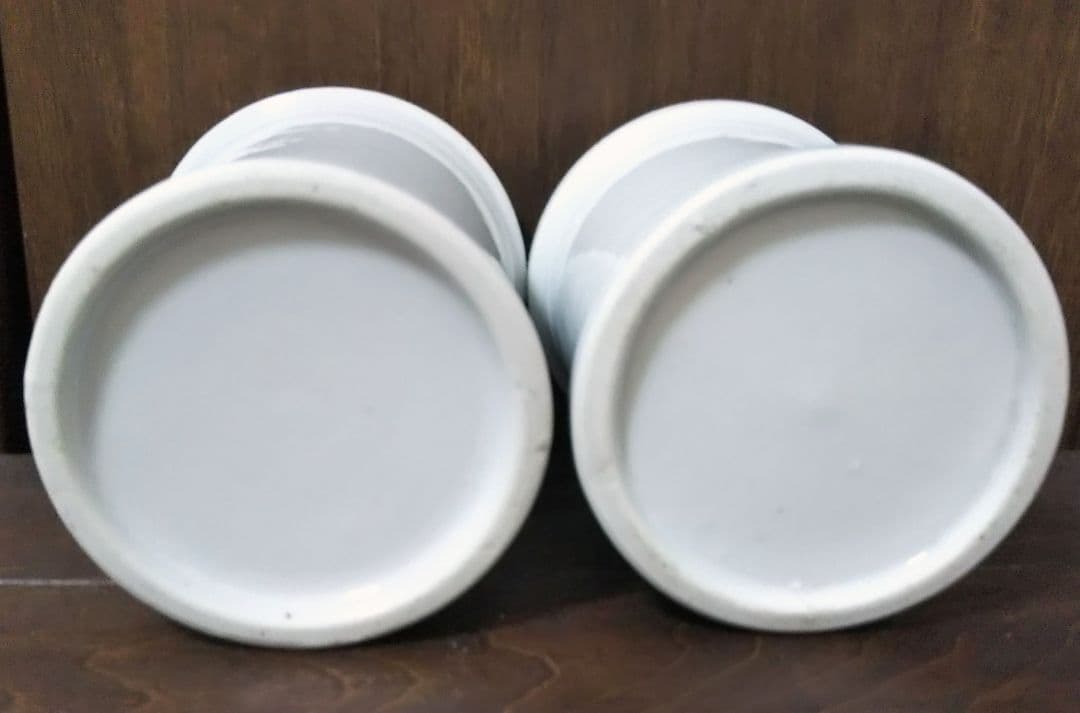 【希少】古い白磁の軟膏壺 薬瓶 ２つ アンティーク