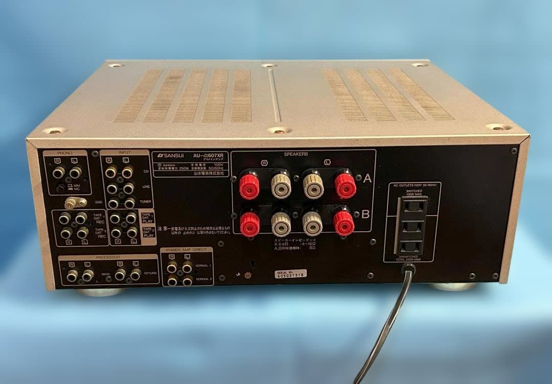 サンスイ　プリメインアンプ　AU-α607XR