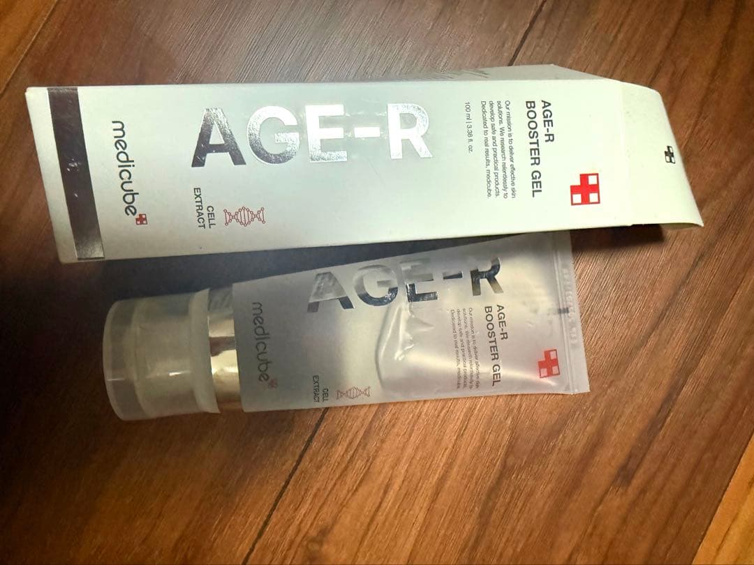 ボディ・フェイスケア MEDICUBE AGE-R DERMA EMS SHOT