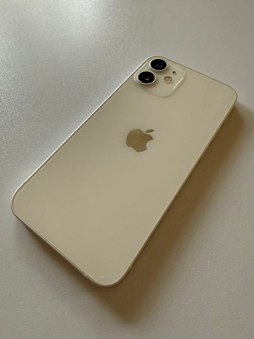 iPhone 12 mini ホワイト SIMフリー カメラ不具合あり