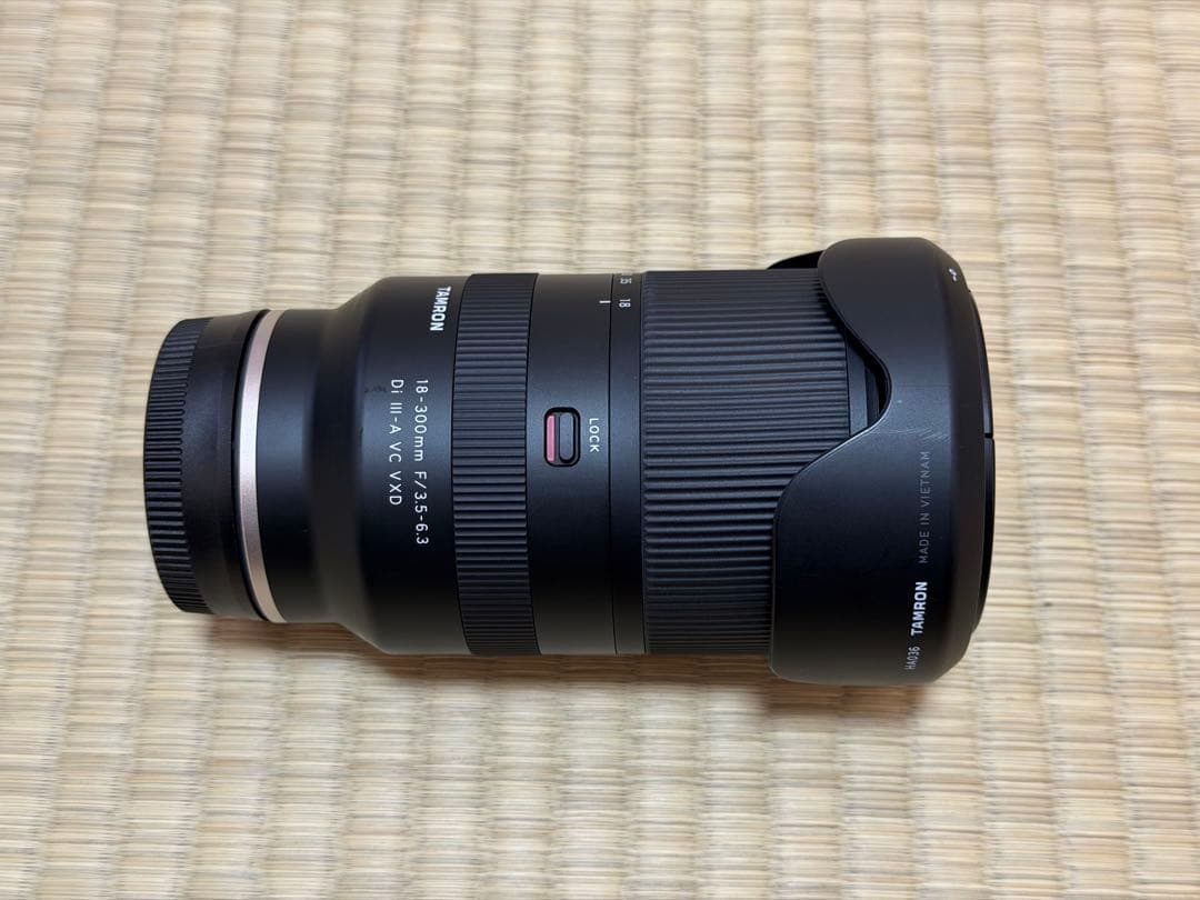 TAMRON (タムロン) 18-300mm ソニーEマウント