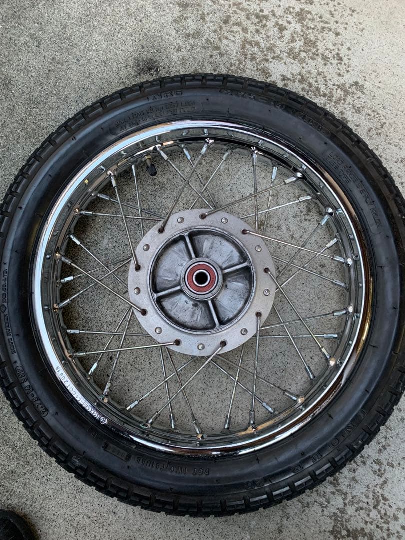 初代スーパーカブプロ50 リヤ14インチタイヤ付ホイール