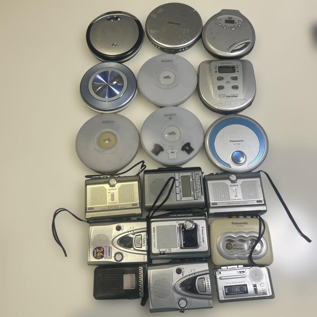 ポータブルカセットプレーヤーとCDプレーヤーセット