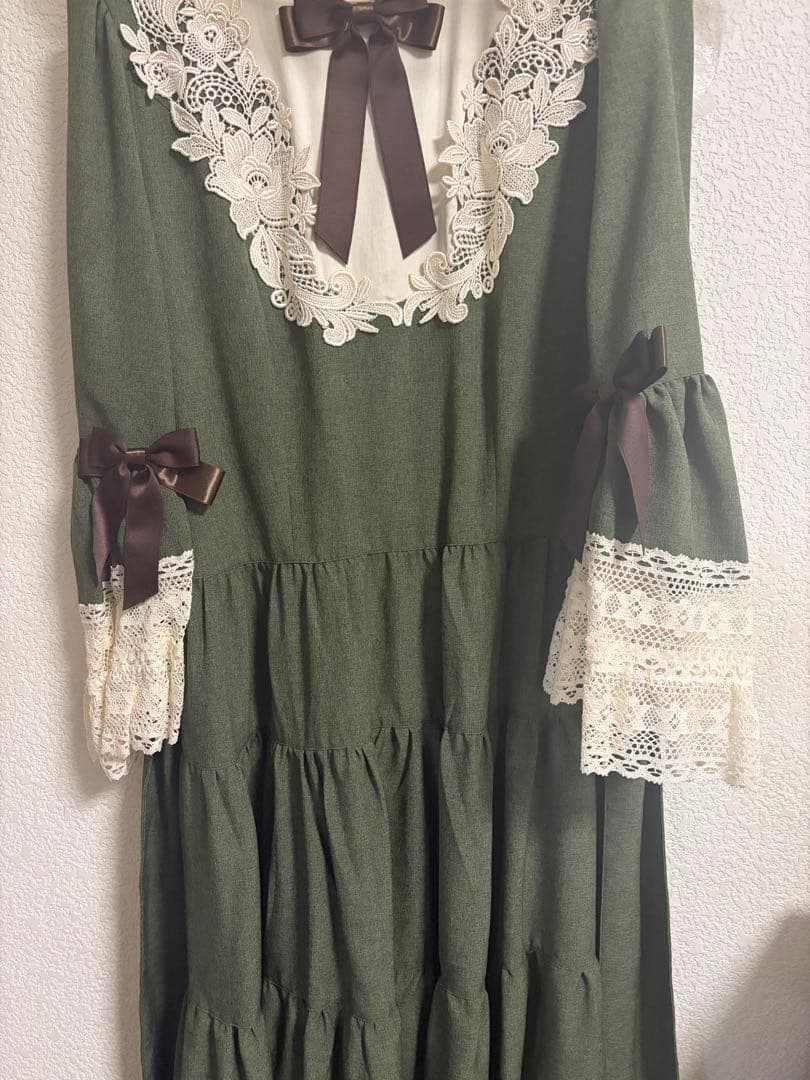 【2/4削除】イノセントワールド ロココティアードワンピース ヘッドドレスセット