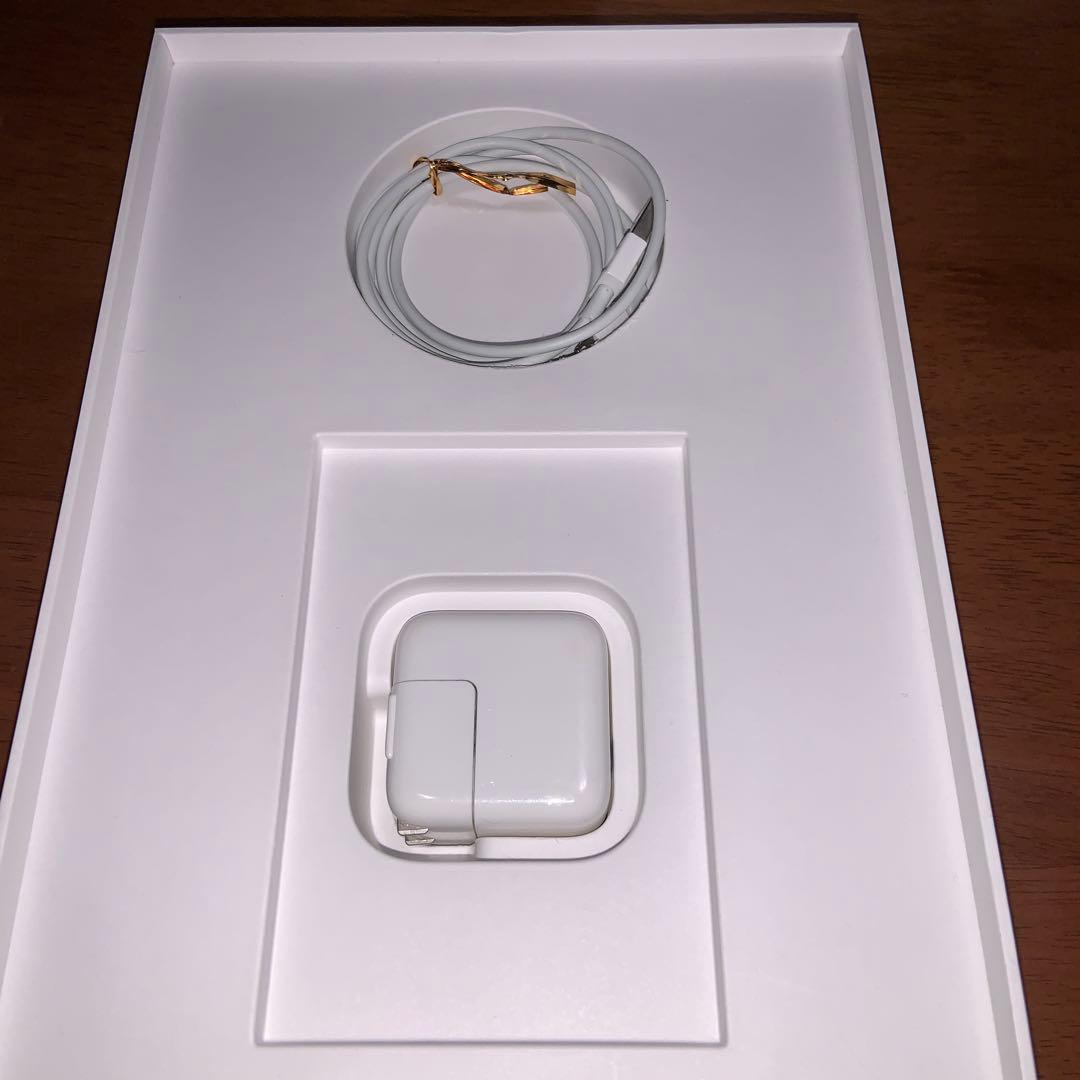 最終値下げ　箱ありiPad 第7世代　wi-fiモデル32GB 充電器付き