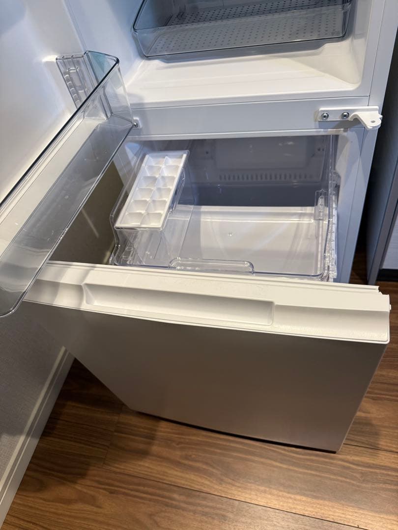 【熊熊】シャープ 2024年製 冷蔵庫 ほぼ未使用 152L 左右付替え