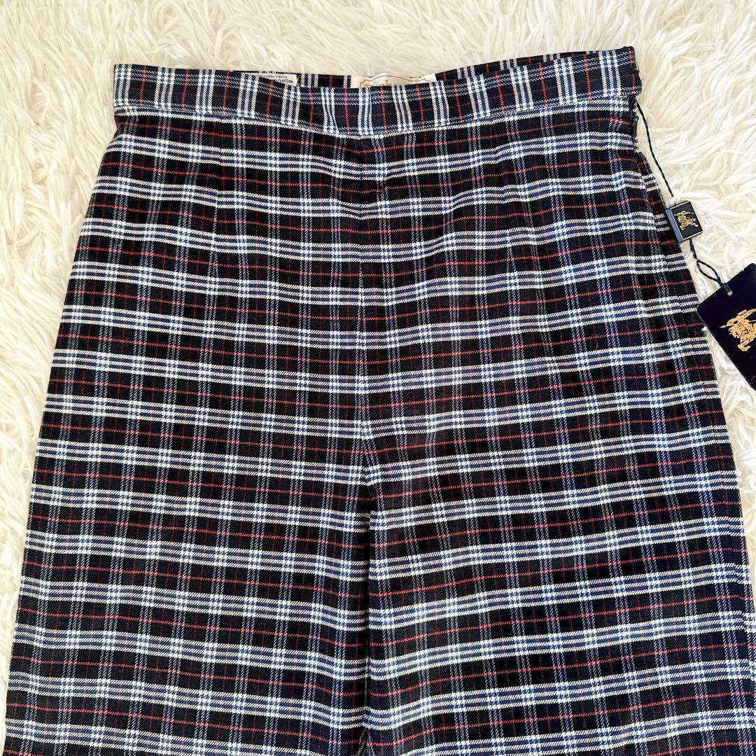 新品　タグ付きBurberrys チェックパンツ　ネイビー