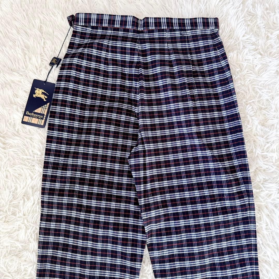 新品　タグ付きBurberrys チェックパンツ　ネイビー