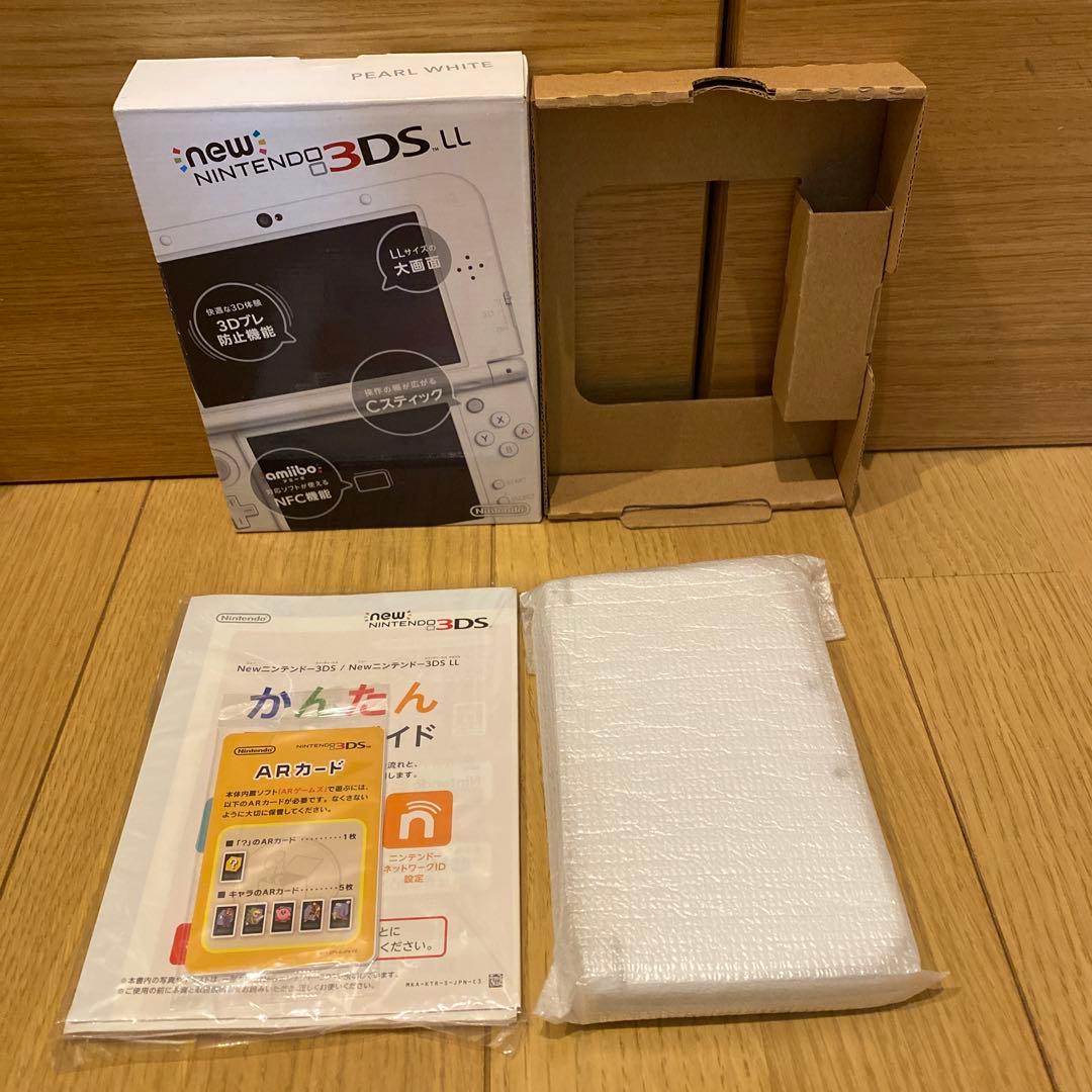 美品　Newニンテンドー3DSLL パールホワイト
