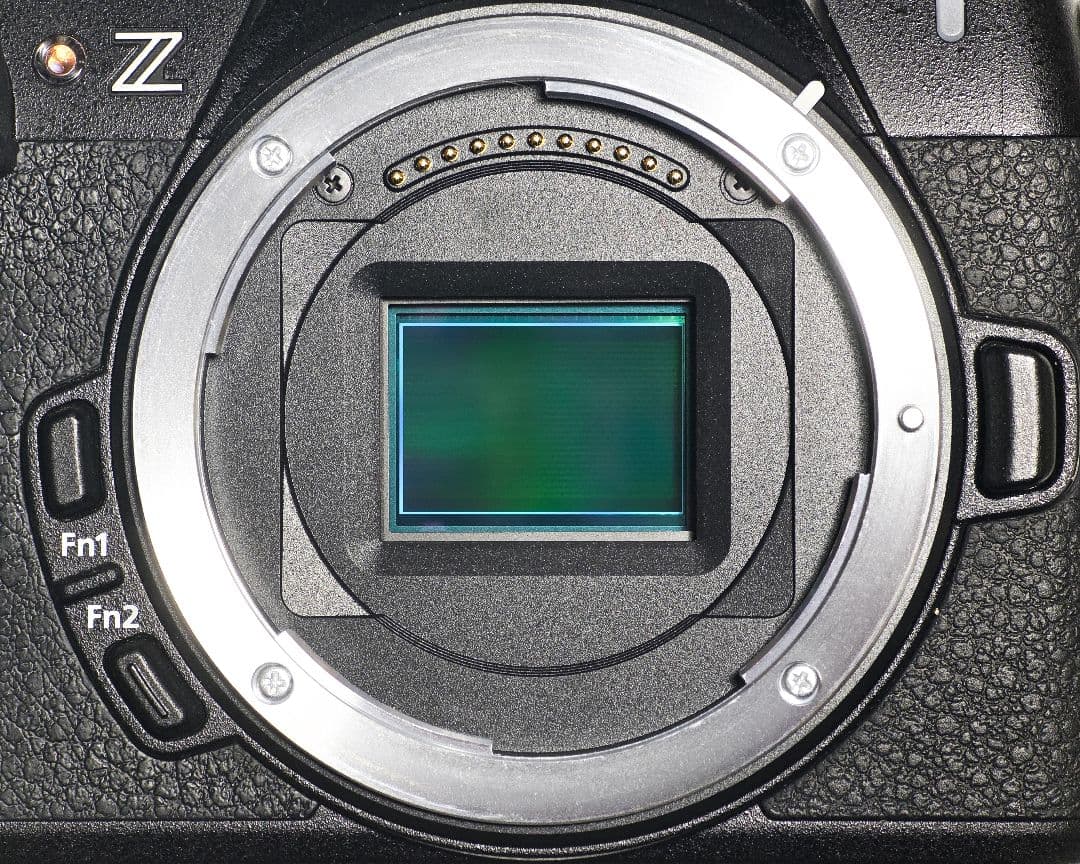 [超美品]Nikon Z50II ミラーレス一眼