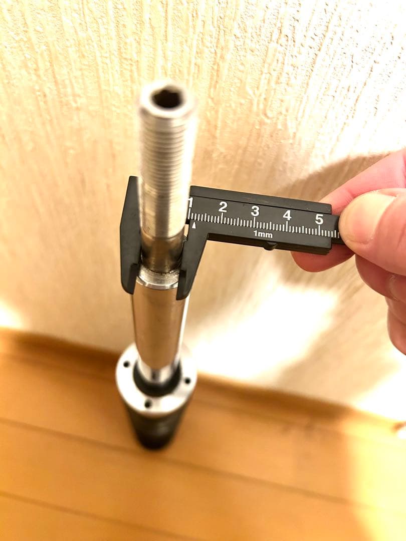 Largus ラルグス　車高調　ショックカートリッジ　フロント２本