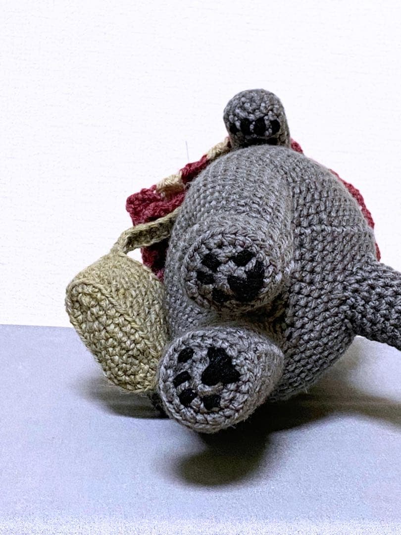 いっしょにおでかけ♪グレー猫さんのあみぐるみ