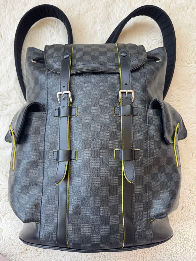 f*w様 【お値下げしました】ダミエパターン レザーリュック　ルイヴィトン　LV