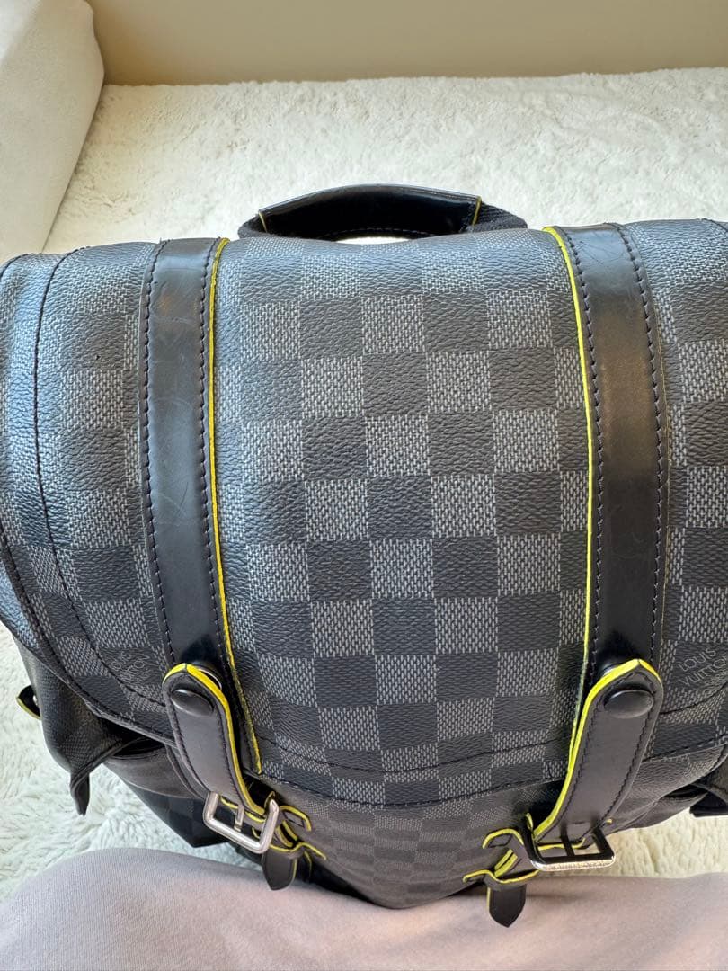 f*w様 【お値下げしました】ダミエパターン レザーリュック　ルイヴィトン　LV