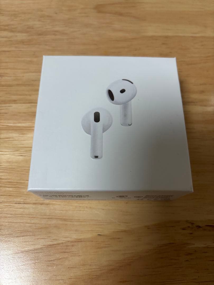 イ*♪様 AirPods4本体 ホワイト 充電ケース付き