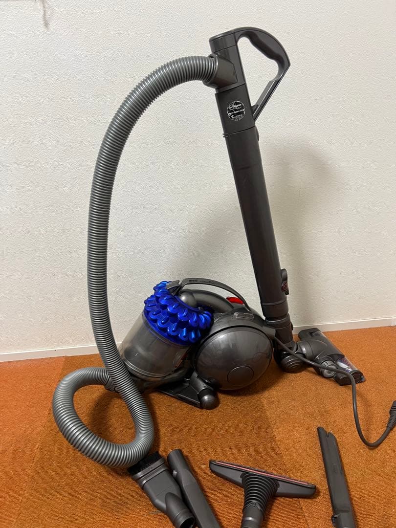 Dyson ダイソン キャニスター掃除機 DC46