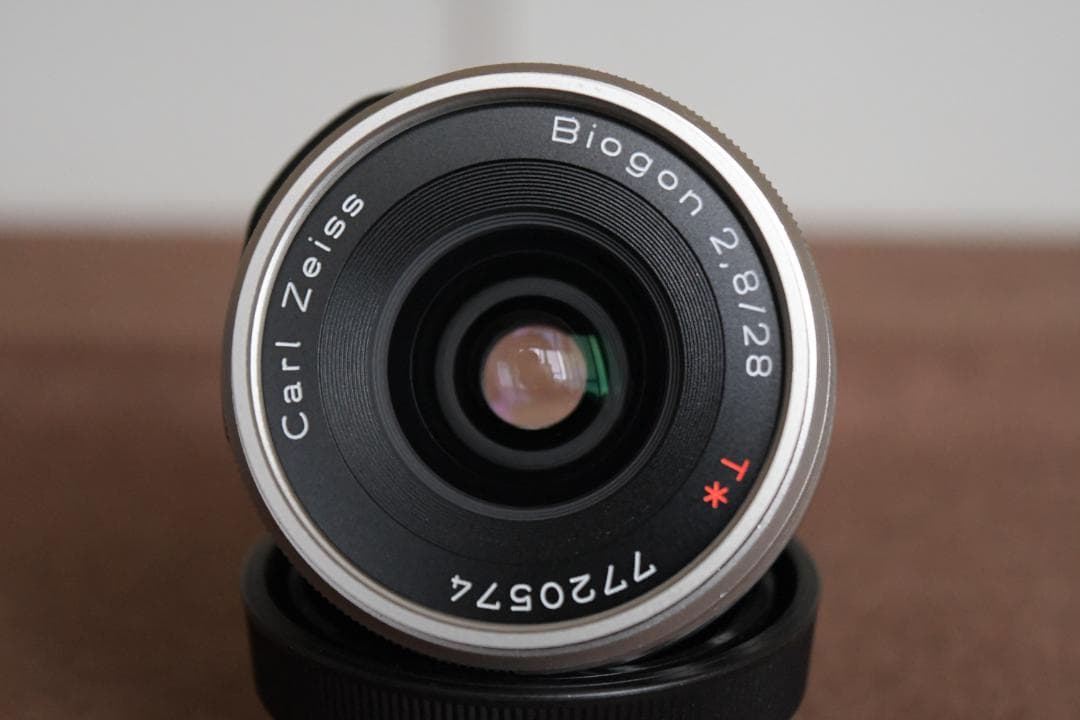 Carl Zeiss Biogon T*28mm F2.8 レンズフィルター付