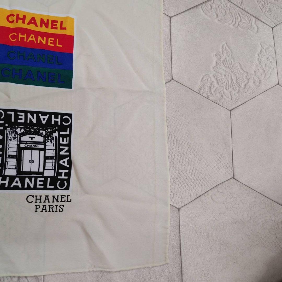 CHANEL シルク100% ハンカチ クリーム色