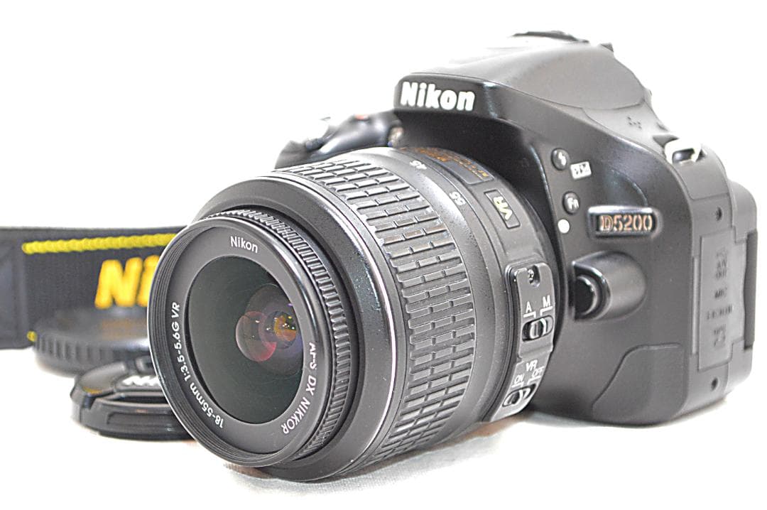 ✨Nikon D5200✨すぐ使える✨デジタル一眼レフ✨自撮りOK✨ニコン✨