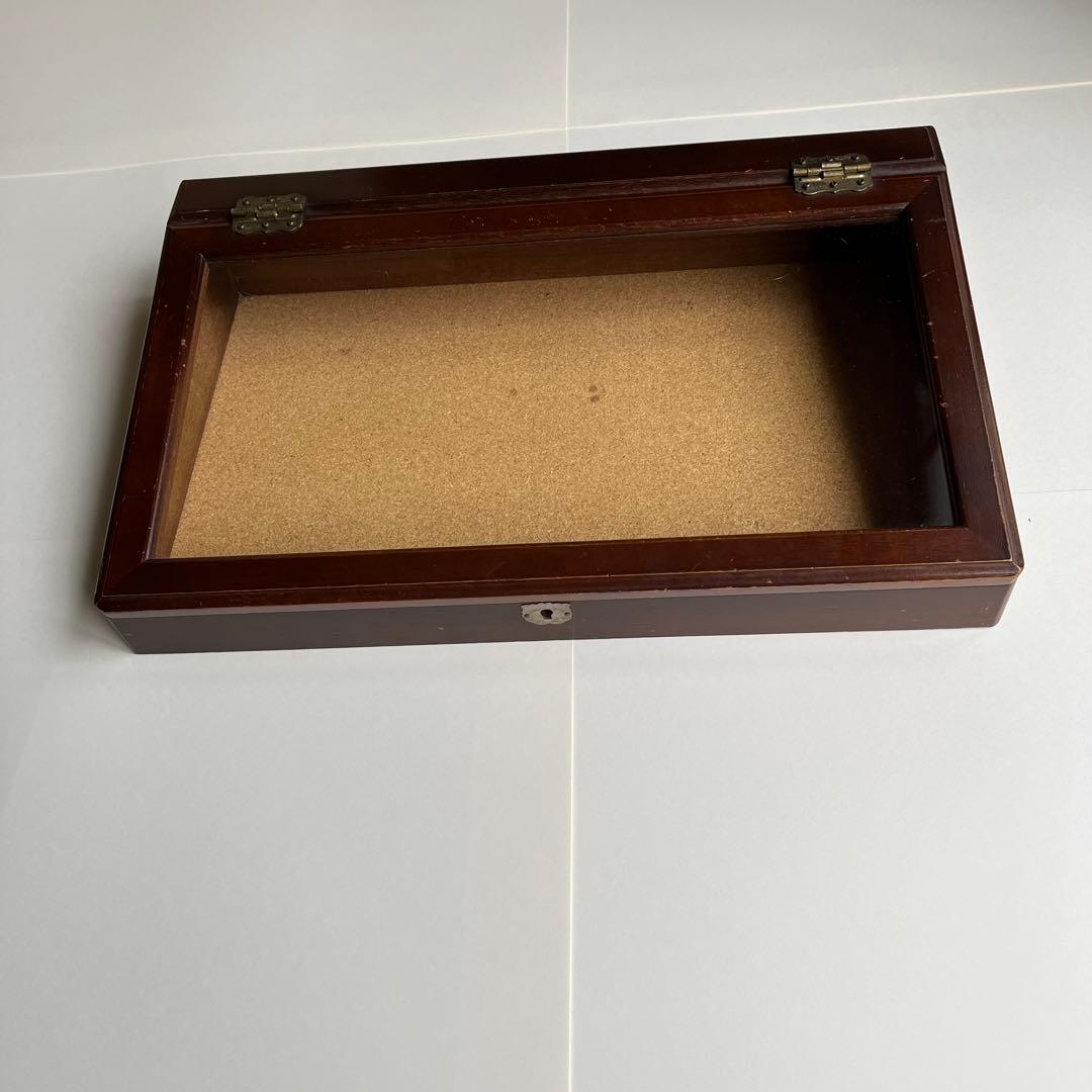 ショーケース　ガラスケース　木製コレクションケース鍵付き