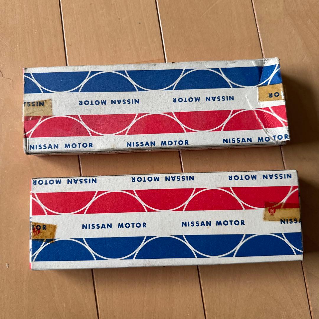 激レア新品未使用2個セットケンメリ ヨンメリ ダットサンエンブレム輸出仕様当時物