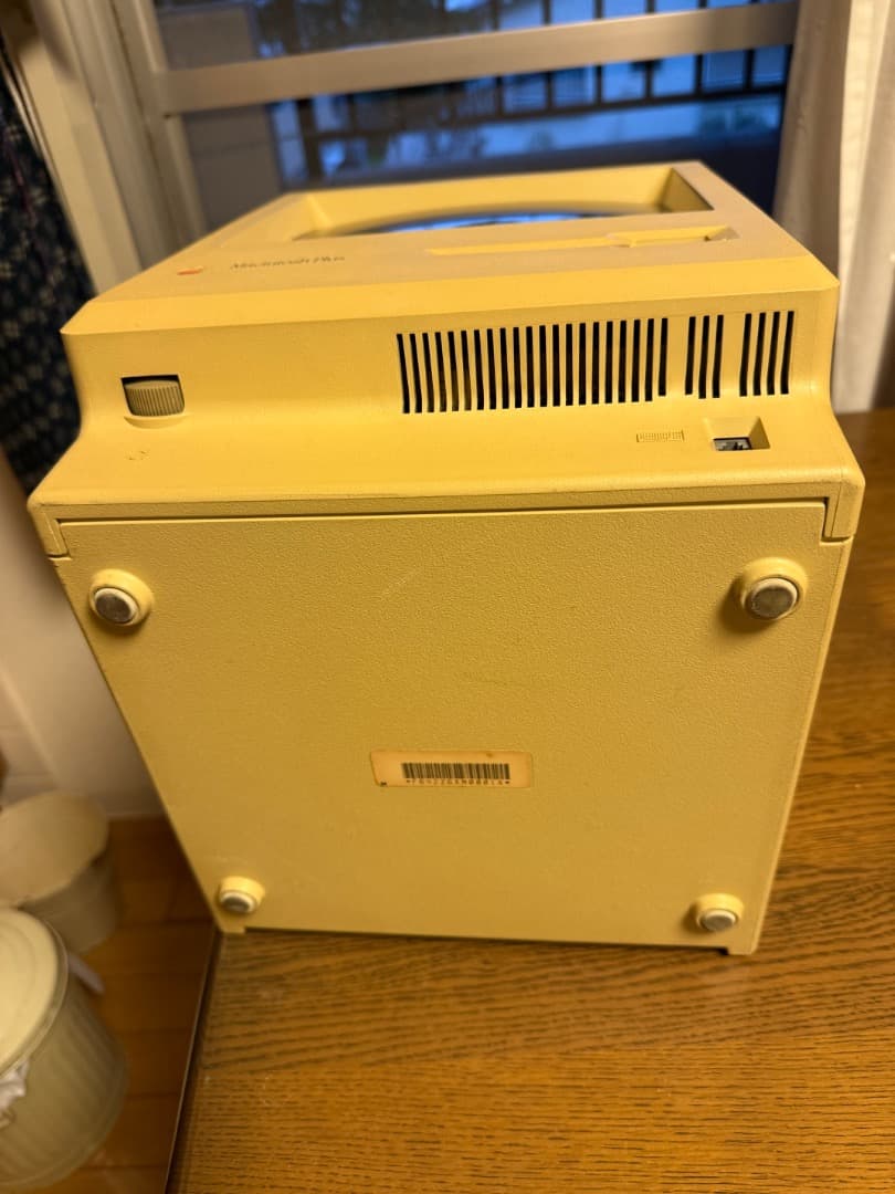 雪*風様 Apple Macintosh Plus 1Mb （動きません）