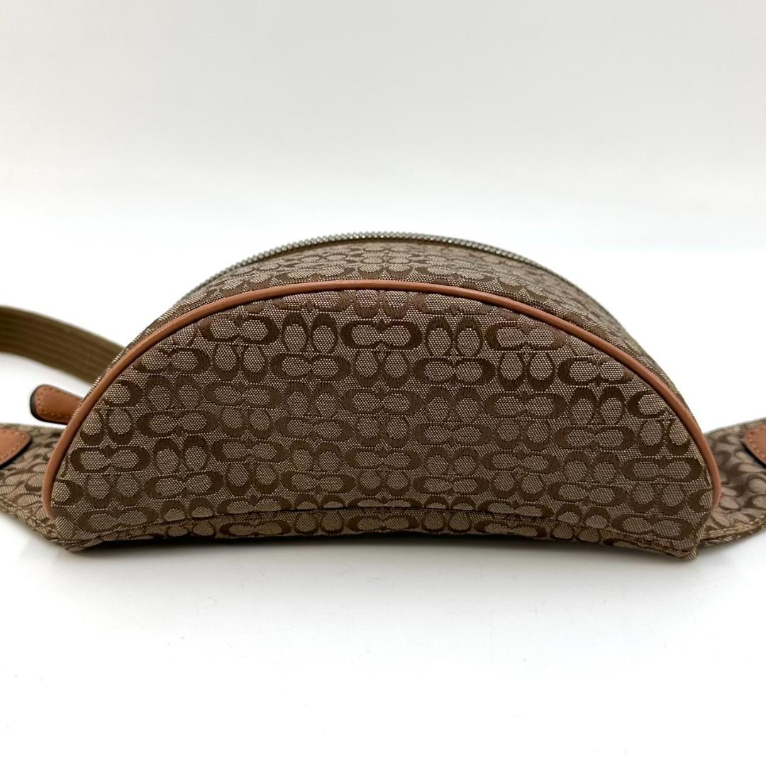 COACH コーチ ミニシグネチャー ボディバッグ ウエストポーチ ベージュ系