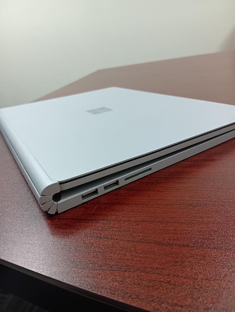 Windowsノート本体 Microsoft Surface Book 2