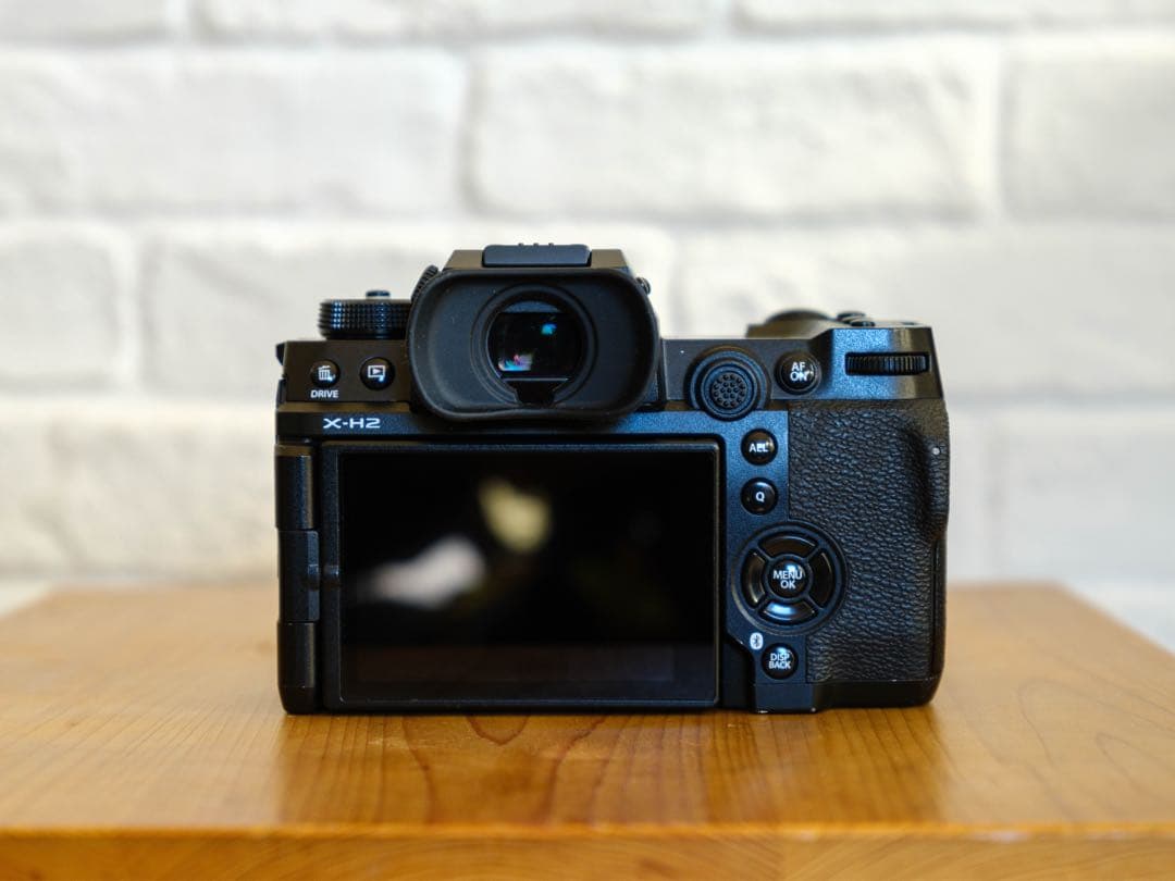 FUJIFILM X-H2 ミラーレス一眼 本体 レンズキャップ付き