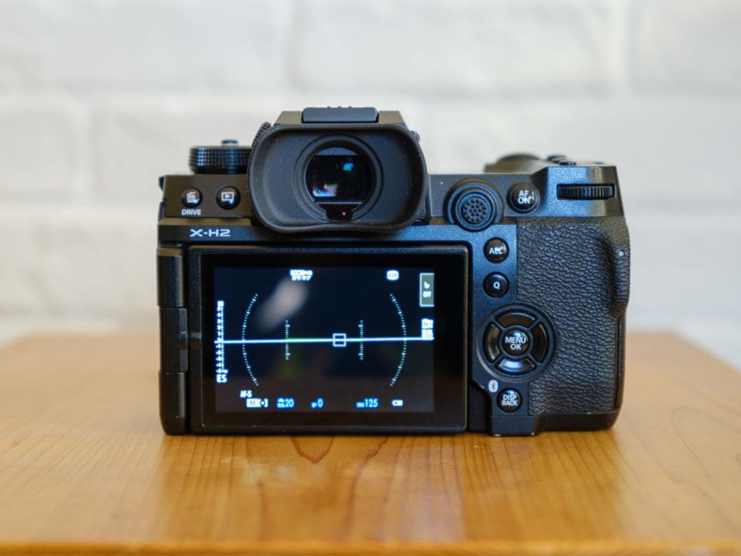 FUJIFILM X-H2 ミラーレス一眼 本体 レンズキャップ付き