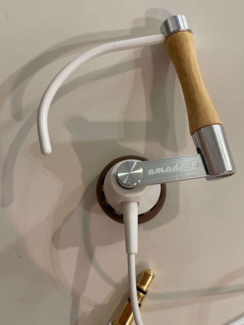 【希少品】amadana アマダナ　有線イヤホン PE-117 ホワイト