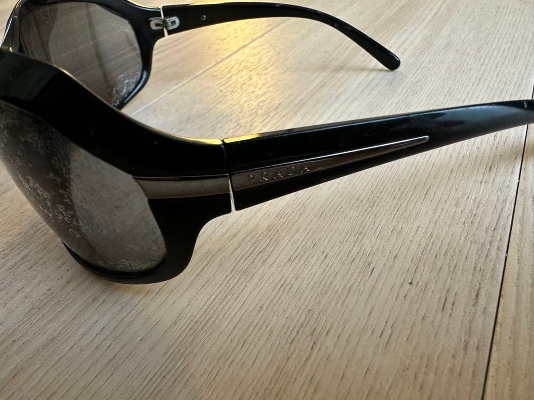 プラダ サングラス GACKT着用モデル！SPR14 ブラック&ブラウン2セット