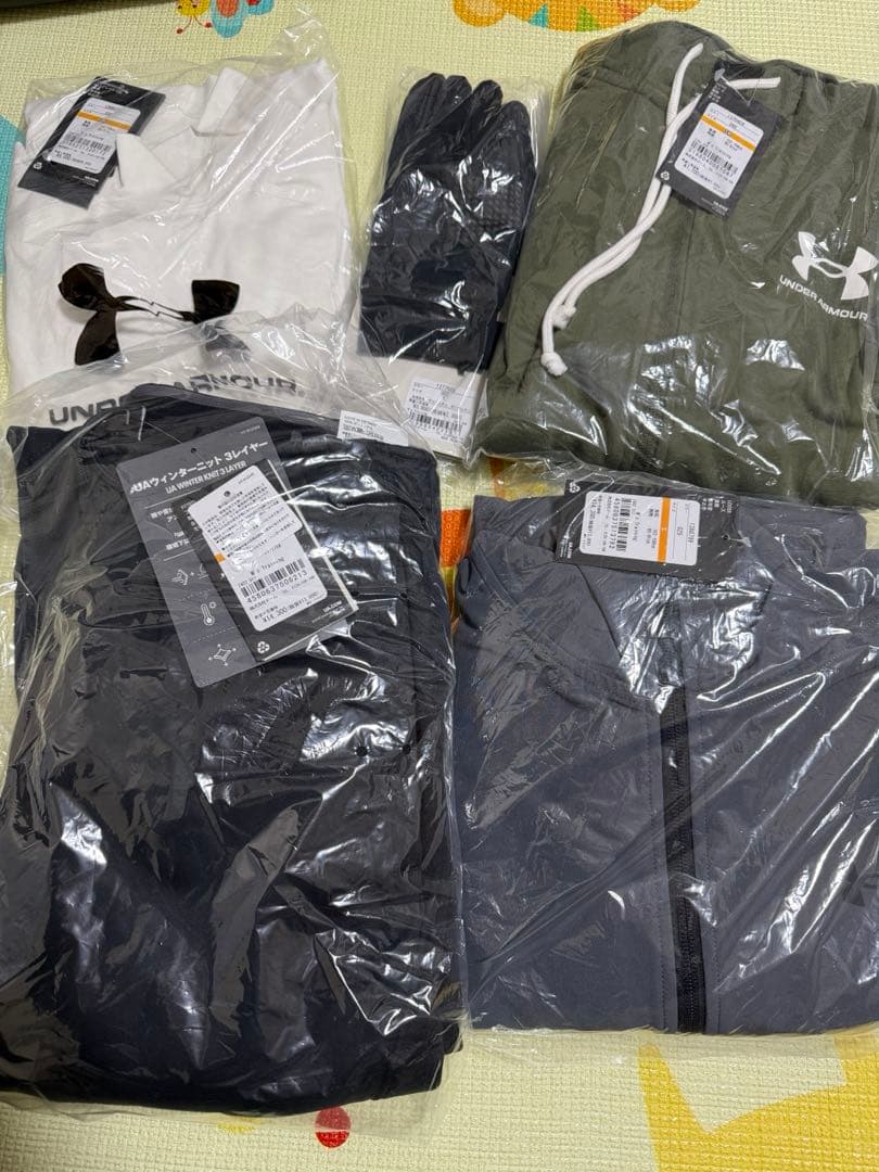 中*也様 アンダーアーマー福袋2026 5点セット　サイズS