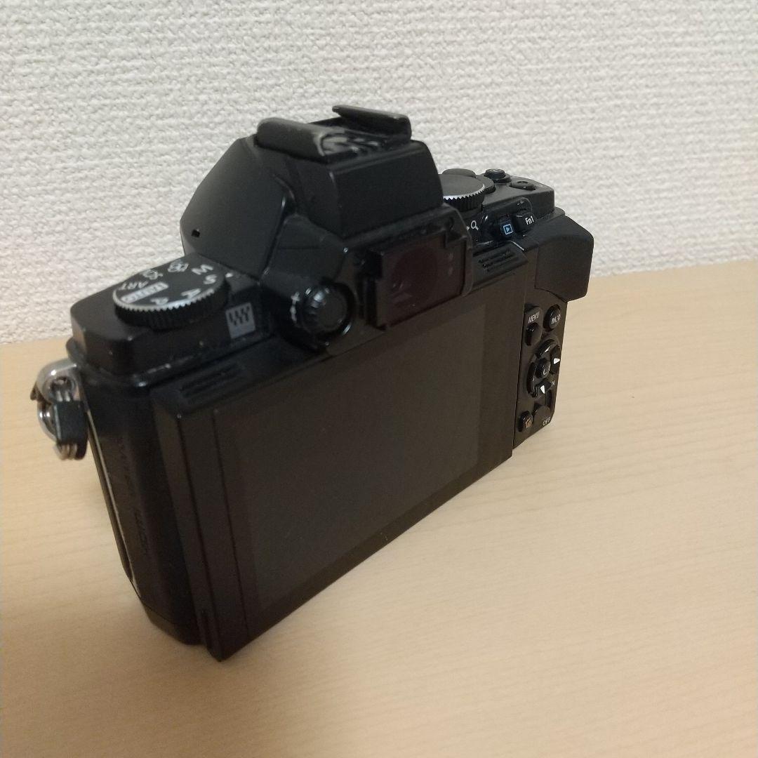 OLYMPUS OM-D E-M5　ミラーレス一眼カメラ　ジャンク品
