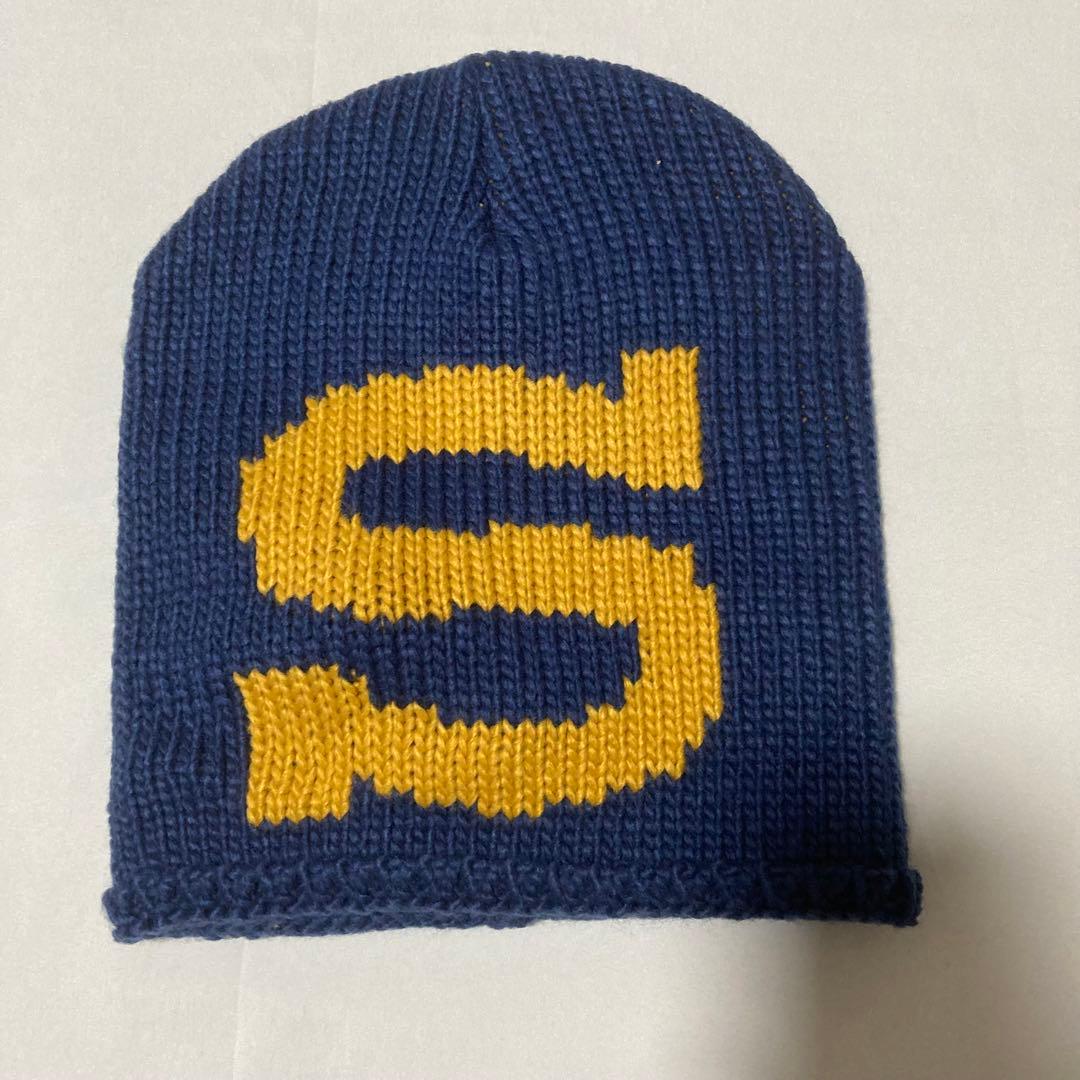 Stussy ニット帽 ネイビー/イエロー Sロゴ