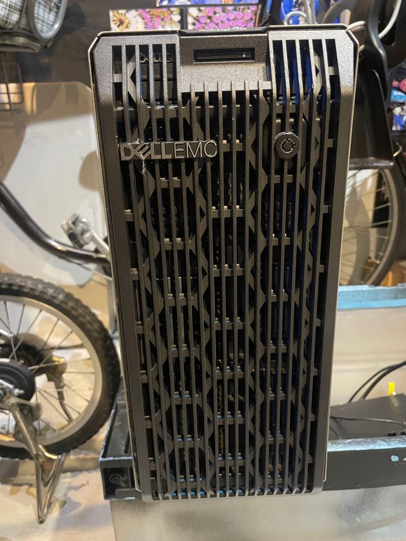 Dell PowerEdge T360 サーバー