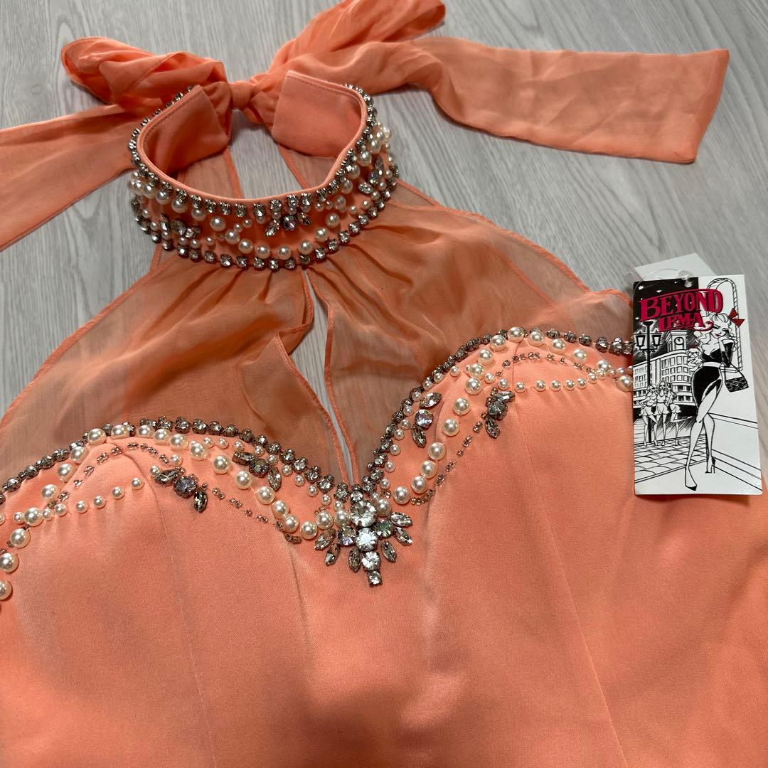 新品未使用ビヨンドイルマ　ホルダーネックドレス