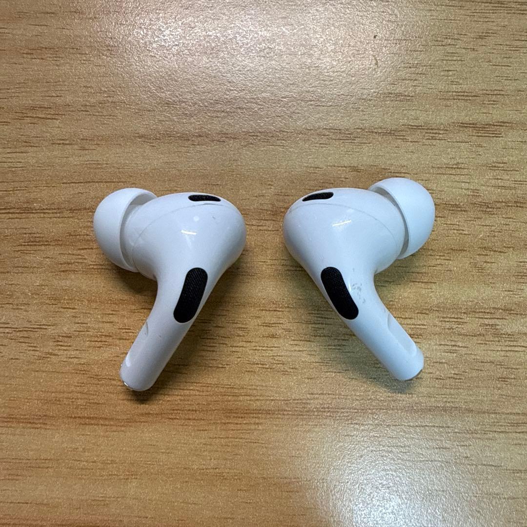 AirPods Pro 第2世代　Apple純正品　本体