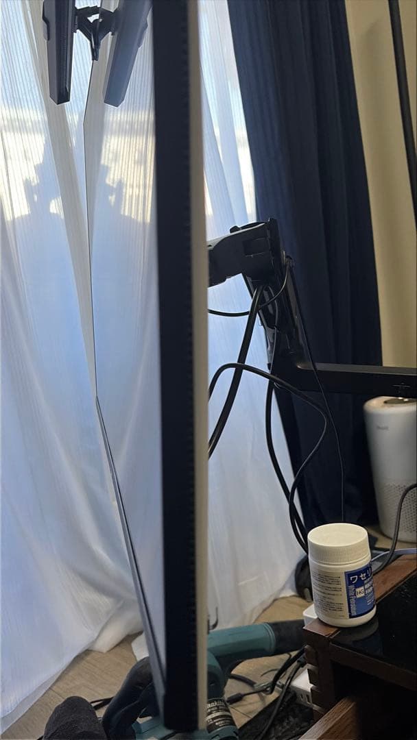 Dell S2722QC 箱無し ケーブル等は付属、 スタンド置き類は未使用