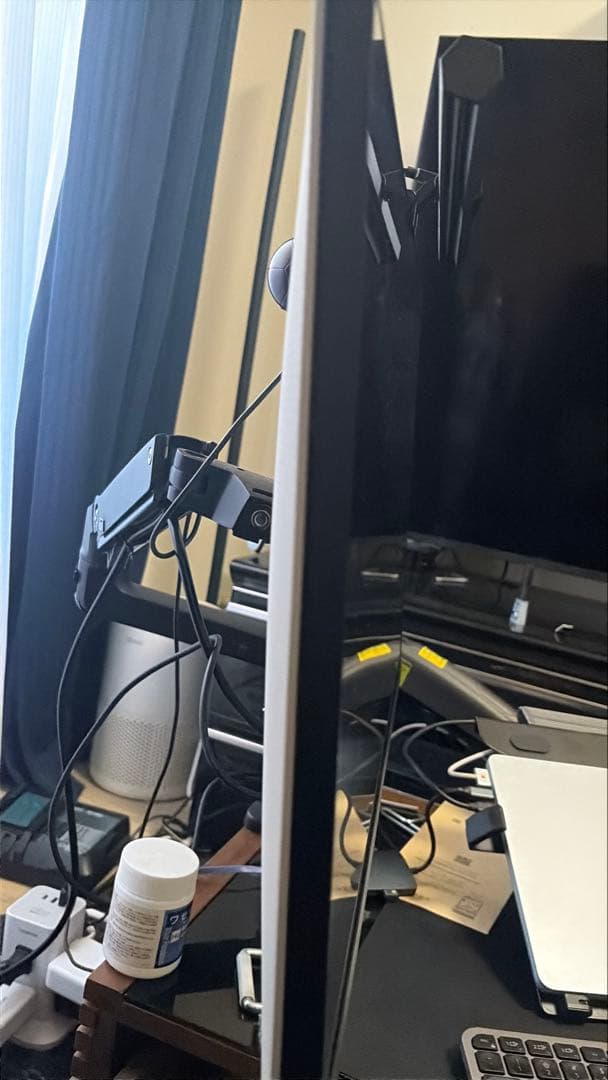 Dell S2722QC 箱無し ケーブル等は付属、 スタンド置き類は未使用