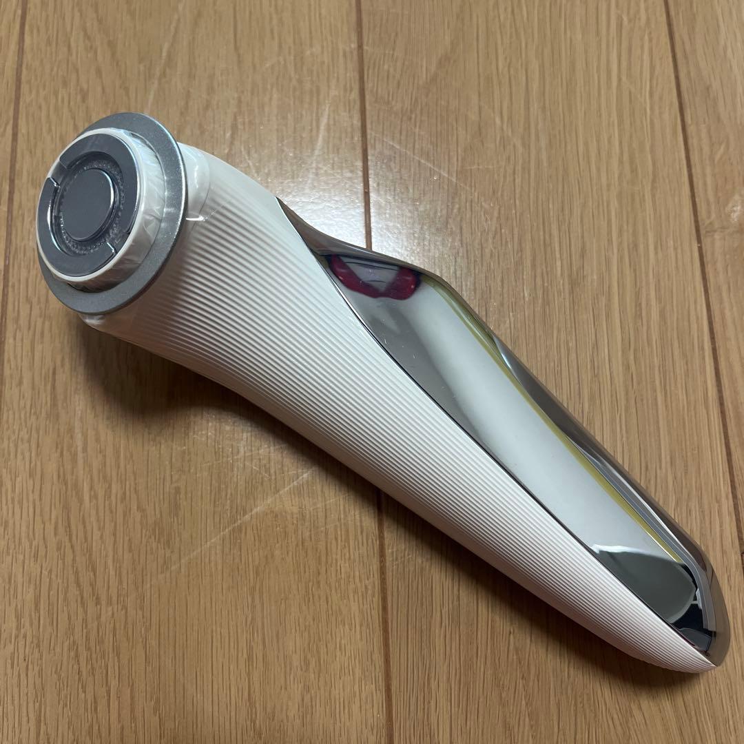 RiFa 充電式美顔器 ホワイト　美品