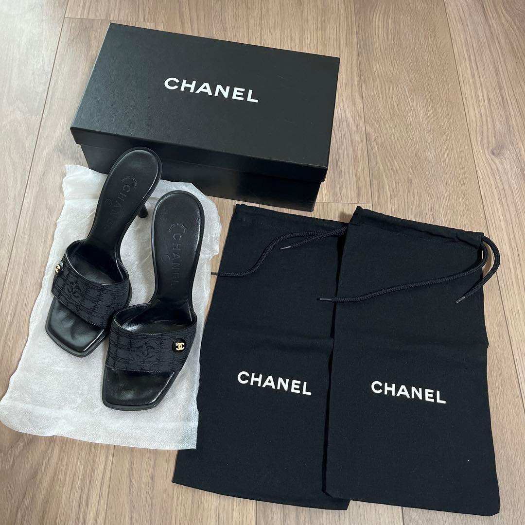 CHANEL ブラック ミュール 箱・保存袋付き