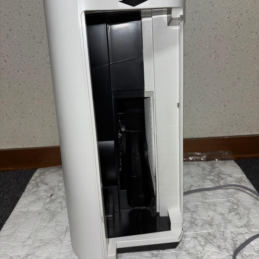 【2022年製】SHARP加湿空気清浄機　KC-P50-W