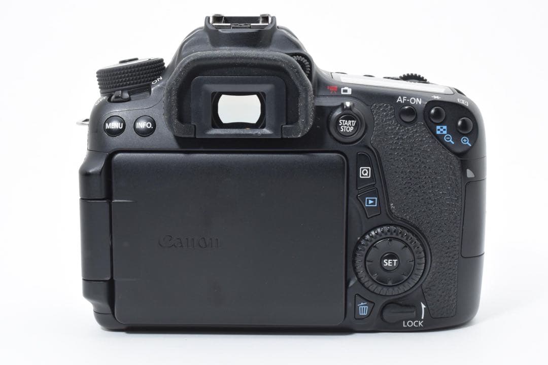 デジタル一眼レフカメラ/Canon EOS 70D標準&望遠ダブルレンズセット