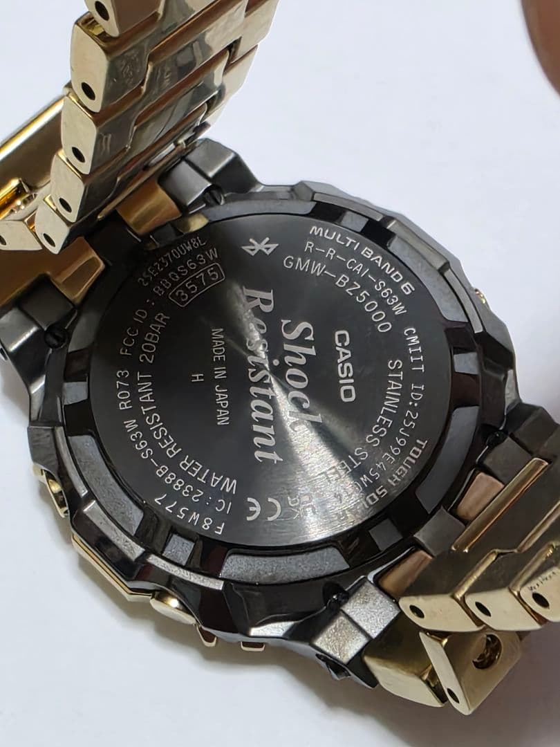 （た～さん専用）ほぼ新品G-SHOCK フルメタル　GMW-BZ5000GD