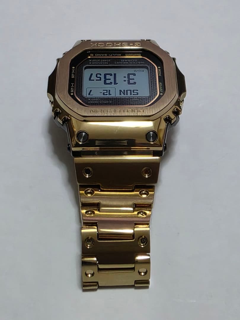 （た～さん専用）ほぼ新品G-SHOCK フルメタル　GMW-BZ5000GD