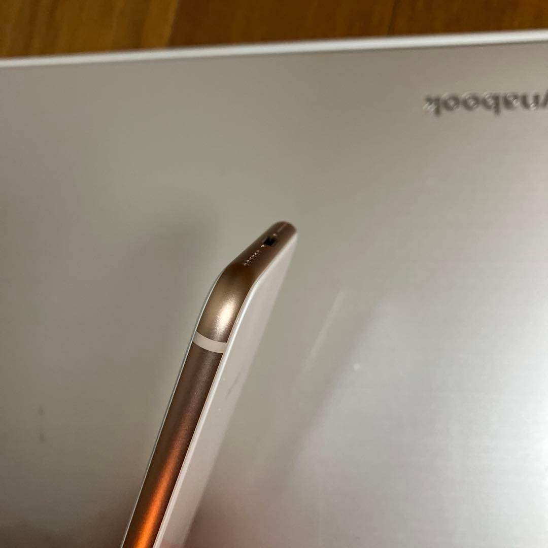 スマートフォン本体 Apple iPhone 8 (MQ7A2J/A)