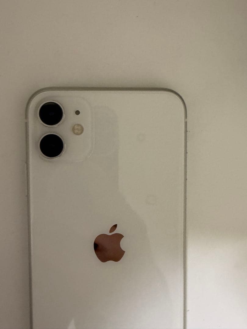 Apple iPhone 11 ホワイト 本体　64GB